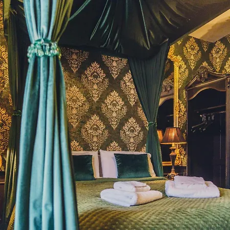 Casa de Férias 101 House At The End. Witchcraft & Wizardry House