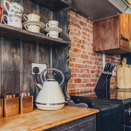 101 House At The End. Witchcraft & Wizardry House Casa de Férias York