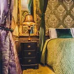 101 House At The End. Witchcraft & Wizardry House Holiday home York