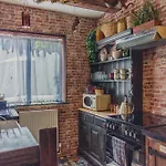 101 House At The End. Witchcraft & Wizardry House Holiday home York