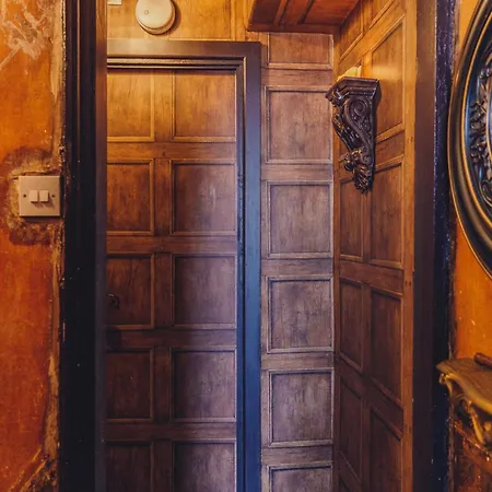 Casa de Férias 101 House At The End. Witchcraft & Wizardry House